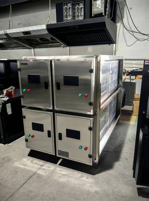 电解油烟的科学逻辑静电式高效油烟净化器的工作基于"高压分解,低压